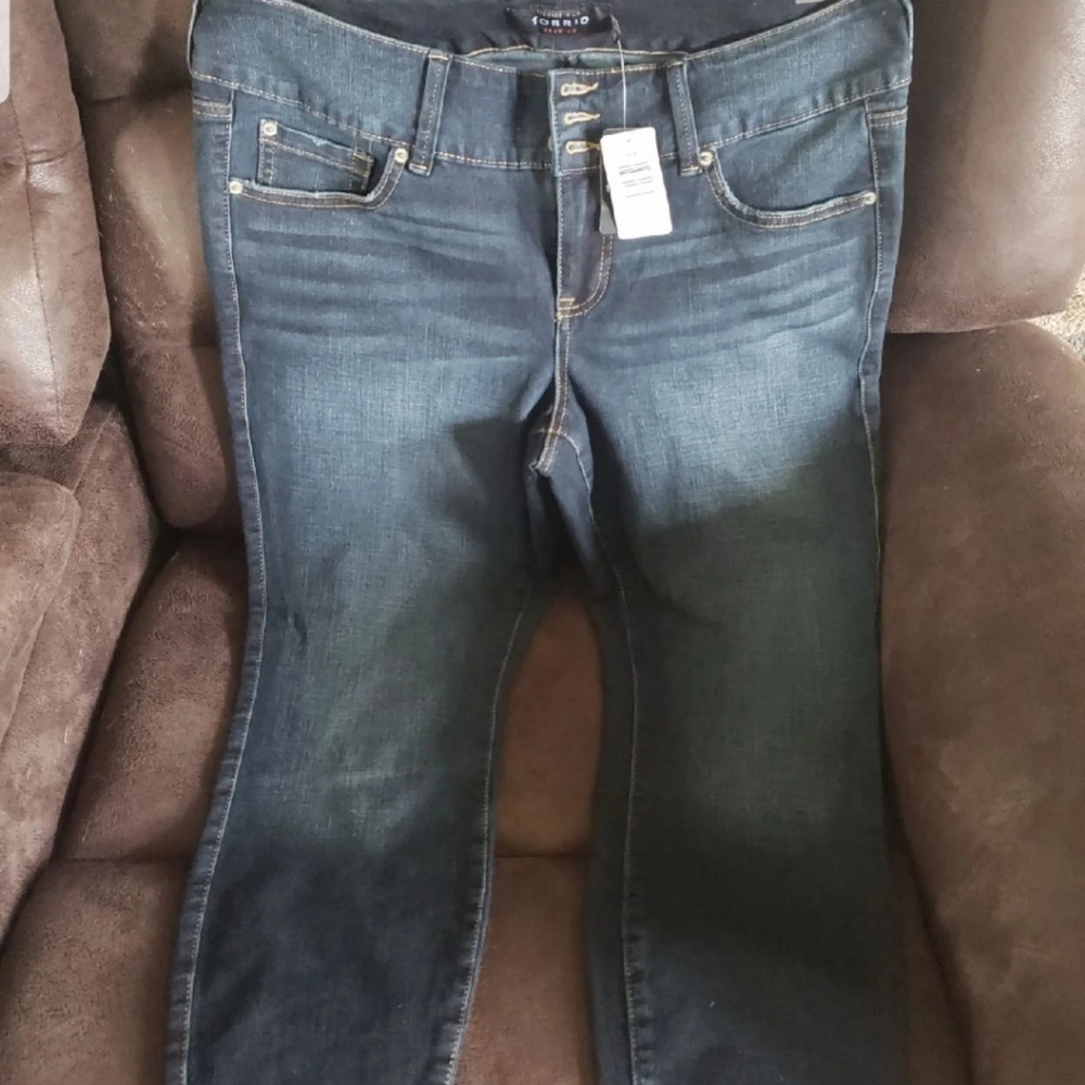 NWT Torrid Skinny Jean size 16S